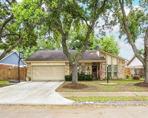 3 Columbella St, Bay City, TX, 77414-2773 | Card Image