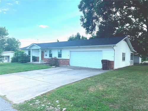 105 S Sanderson Ave, Elsberry, MO, 63343-1135 | Card Image