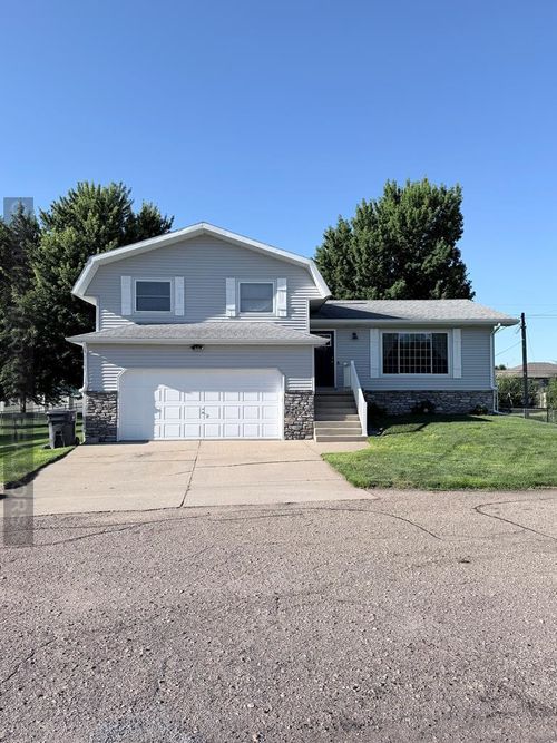 4153 Arizona Ave, Grand Island, NE, 68803-1111 | Card Image