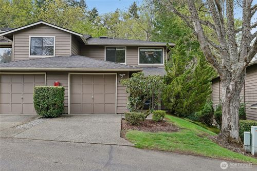 21d-4117 159th Ave Ne, Redmond, WA, 98052-5200 | Card Image