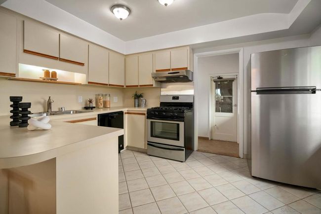 3537 Addison St, House other with 3 bedrooms, 2 bathrooms and 4 parking in San Diego CA | Image 15
