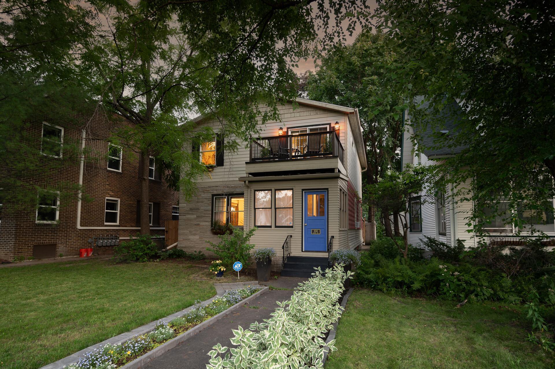 Grand Ave, Saint Paul, MN 55105