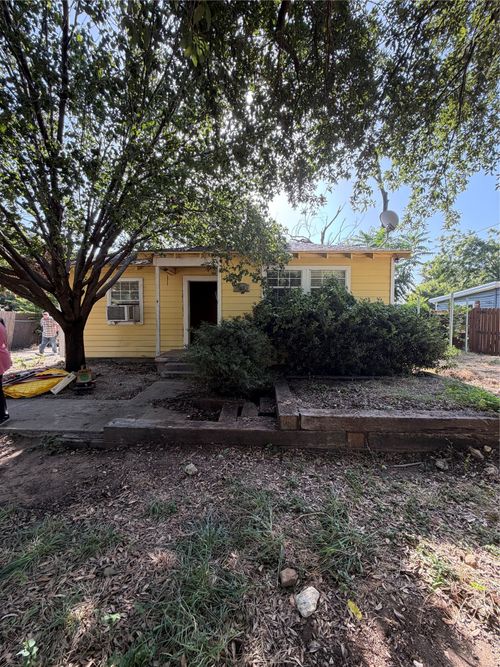 715 Scott Drive, Arlington, TX, 76012 | Card Image