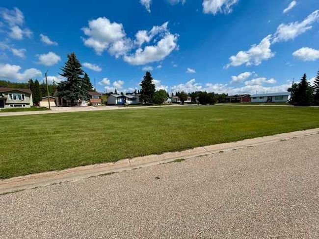 18 Robinson Place, House other with 3 bedrooms, 3 bathrooms and 6 parking in Bashaw AB | Image 26