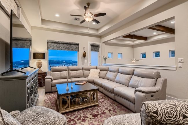 Upstairs living room | Image 8