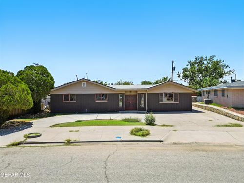 9674 Stonehaven Dr, El Paso, TX, 79925-6030 | Card Image