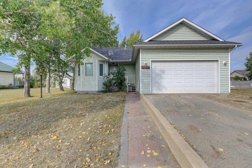 10108 106 Street, Hythe, AB, T0H2C0 | Card Image