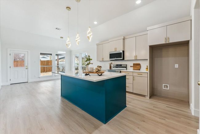 225 West Pl, House other with 3 bedrooms, 2 bathrooms and null parking in White Settlement TX | Image 11