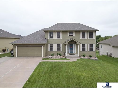 9923 Idora St, La Vista, NE, 68128-4256 | Card Image