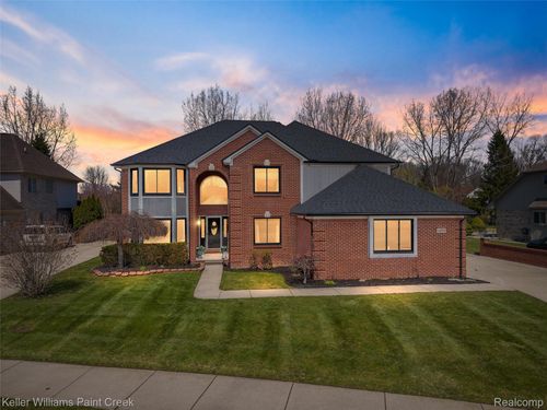 14765 Sparrow Dr, Shelby Twp, MI, 48315-4951 | Card Image