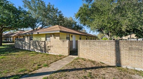 1009 W Champion St, Edinburg, TX, 78539-4076 | Card Image