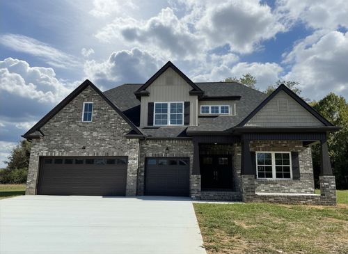 216 Spring House Dr, Manchester, TN, 37355-2666 | Card Image