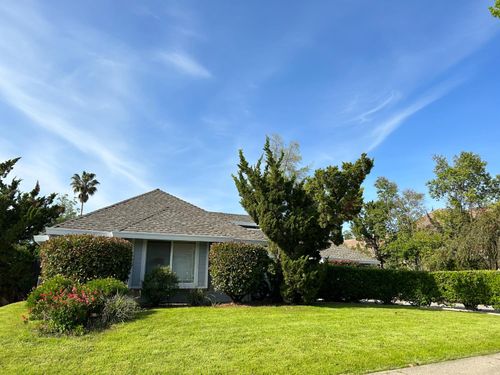 8320 Niessen Way, Fair Oaks, CA, 95628-2721 | Card Image
