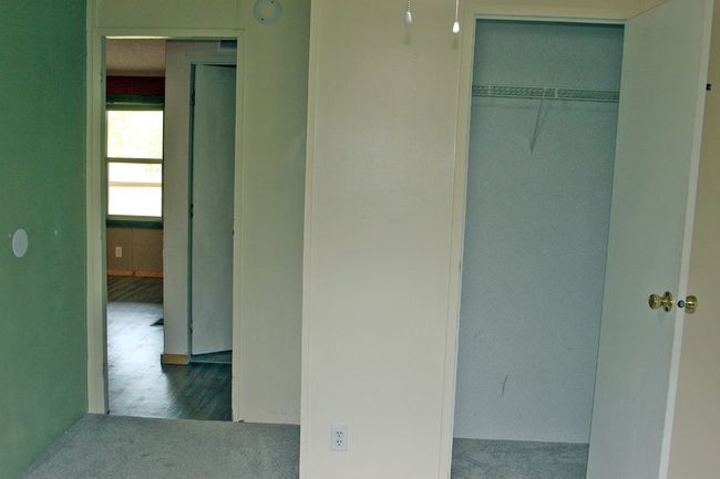 411 Fm 86, House other with 4 bedrooms, 2 bathrooms and 8 parking in Red Rock TX | Image 23