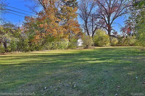 2863 Columbia Rd, Berkley, MI, 48072-1508 | Card Image