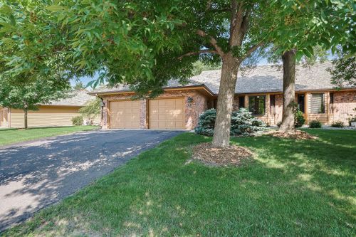 5 Anemone Cir, North Oaks, MN, 55127-6242 | Card Image