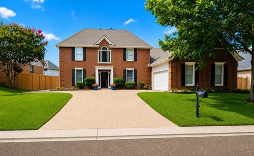 3911 Lighthouse Ln, Lakeland, TN, 38002-8164 | Card Image