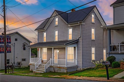 308 E Main St, Stoystown, PA, 15563-6005 | Card Image