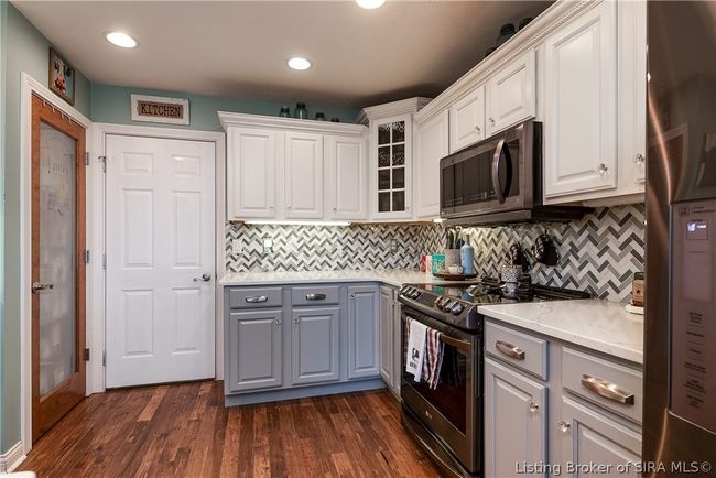 8408 Locust Dr, Home with 4 bedrooms, 3 bathrooms and null parking in Charlestown IN | Image 22