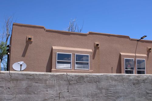 410 Aguirre Ln, Taos, NM, 87571-5232 | Card Image