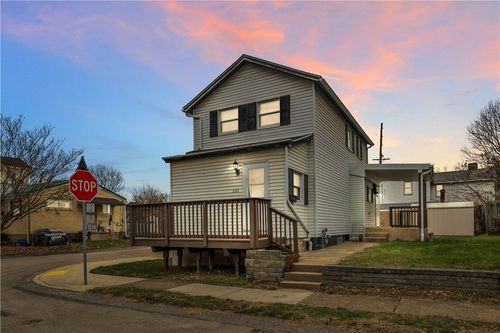 520 6th Ave, Carnegie, PA, 15106-2204 | Card Image