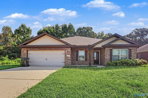 115 Engineer Ct, Harvest, AL, 35749-8447 | Card Image