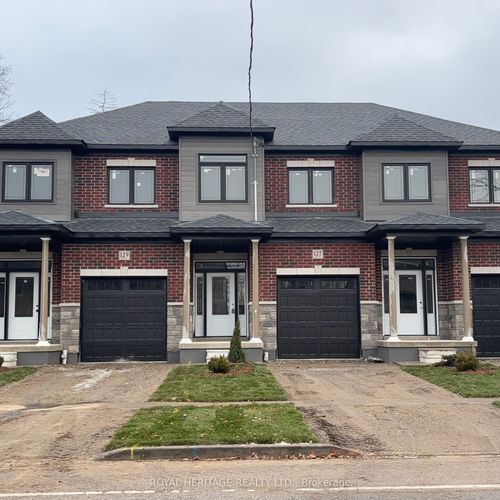 127 Hickory St N, Whitby, ON, L1N3X6 | Card Image