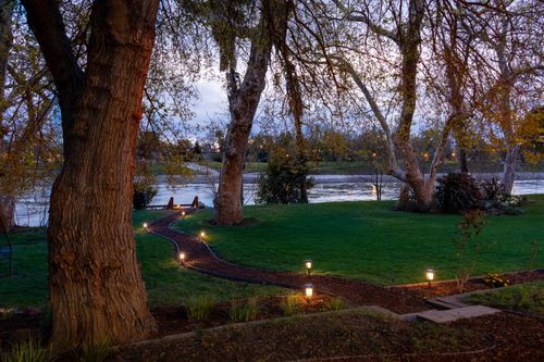 195 Howell Ave, Red Bluff, CA, 96080-3517 | Card Image