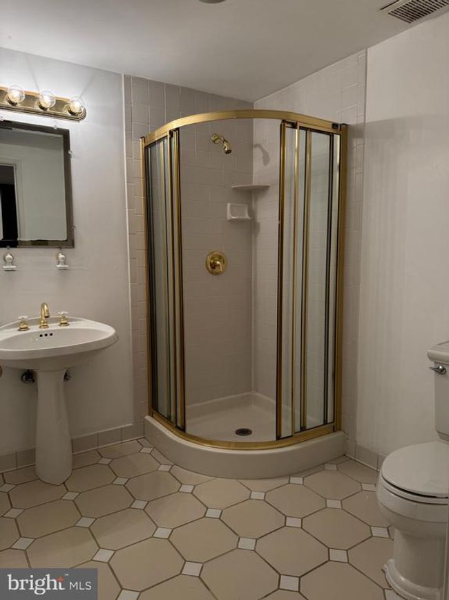 7820 Whiterim Ter, Townhouse with 3 bedrooms, 4 bathrooms and null parking in POTOMAC MD | Image 21