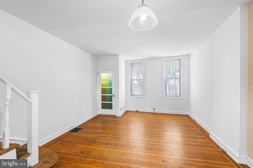 706 Salter St, PHILADELPHIA, PA, 19147-3922 | Card Image