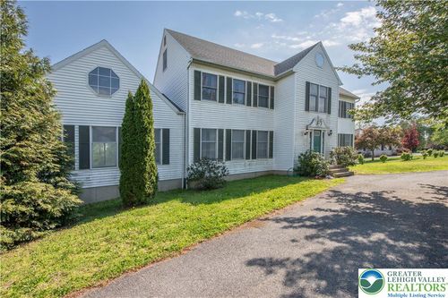 547 Roberts Rd, Nazareth, PA, 18064-9589 | Card Image
