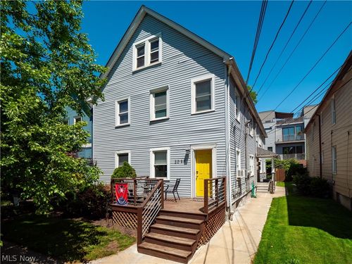4-2037 W 11th St, Cleveland, OH, 44113-3666 | Card Image