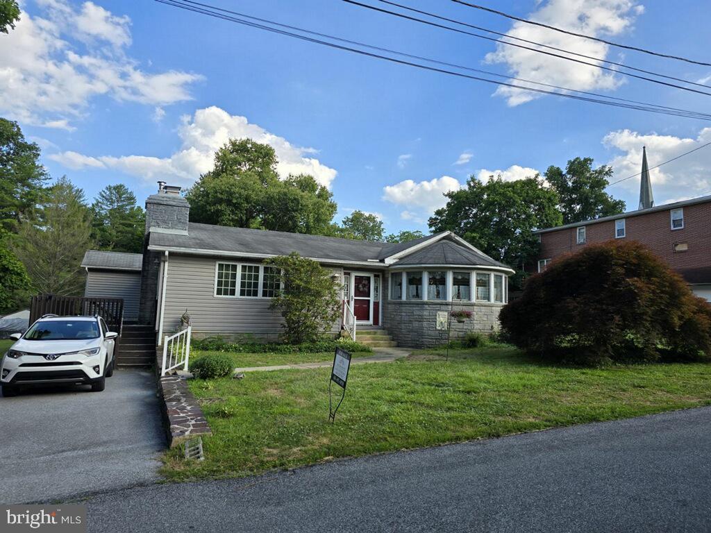 Park Ln, Glenmoore, PA 19343