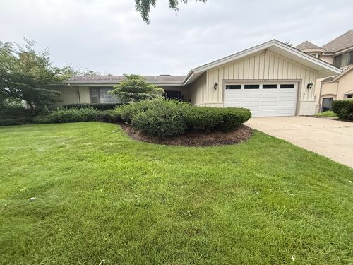 1117 Summit Hills Ln, Naperville, IL, 60563-2242 | Card Image