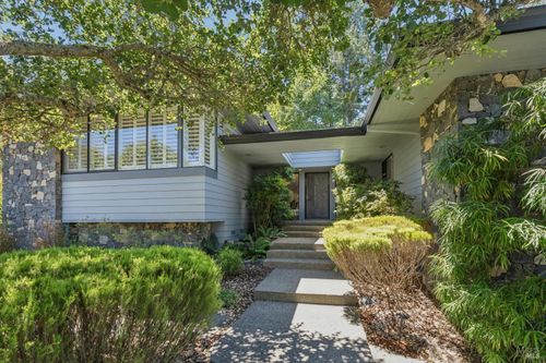 1235 White Oak Dr, Santa Rosa, CA, 95409-6136 | Card Image