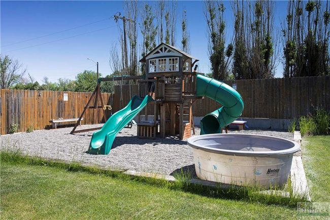 903 Agate Ct, House other with 4 bedrooms, 2 bathrooms and null parking in Hardin MT | Image 8