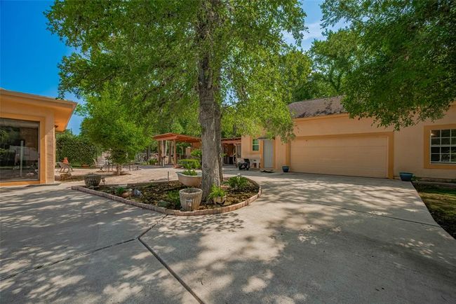 610 Wrangler Rd, Home with 4 bedrooms, 3 bathrooms and 2 parking in Wallis TX | Image 17