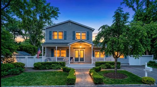 175 Shelby Ave, Holbrook, NY, 11741-3222 | Card Image