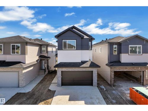 3 Axelwood Cres, Spruce Grove, AB, T7X4G4 | Card Image