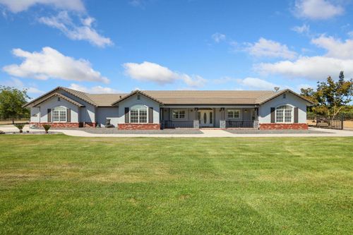 7001 Southland Road, Manteca, CA, 95336 | Card Image