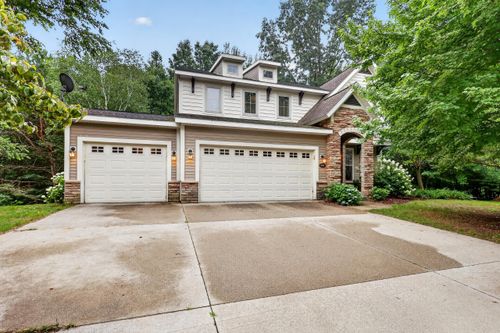 16826 Birchview Dr, Nunica, MI, 49448-9340 | Card Image