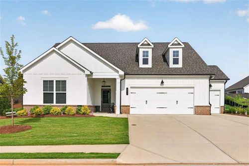 134 Oakdale Rd, Jefferson, GA, 30549-1154 | Card Image