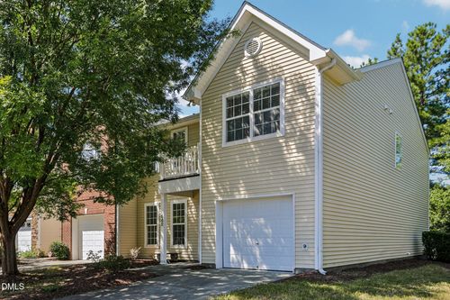 942 Shining Wire Way, Morrisville, NC, 27560-5744 | Card Image