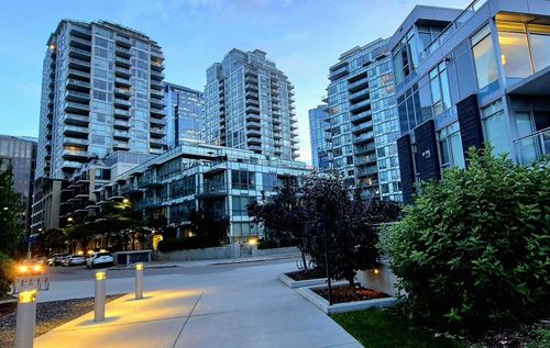 301-51 Waterfront Mews Sw, Calgary, AB, T2P0X3 | Card Image