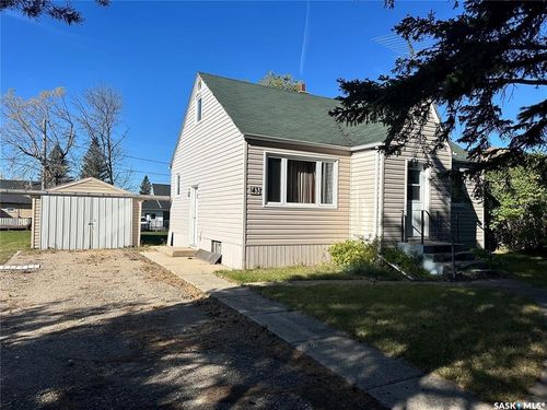 43 Warren St, Redvers, SK, S0C2H0 | Card Image