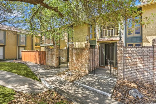 103-3678 UNIT 103 Hidden Dr., San Antonio, TX, 78217 | Card Image