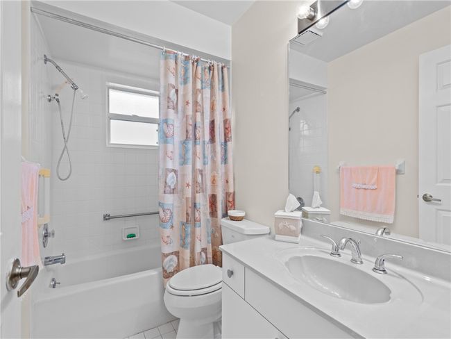 Guest Bathroom | Image 27