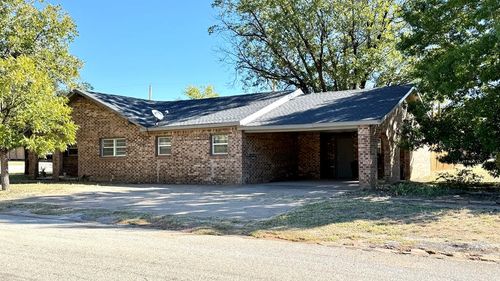 1244 Walnut St, Colorado City, TX, 79512-3825 | Card Image