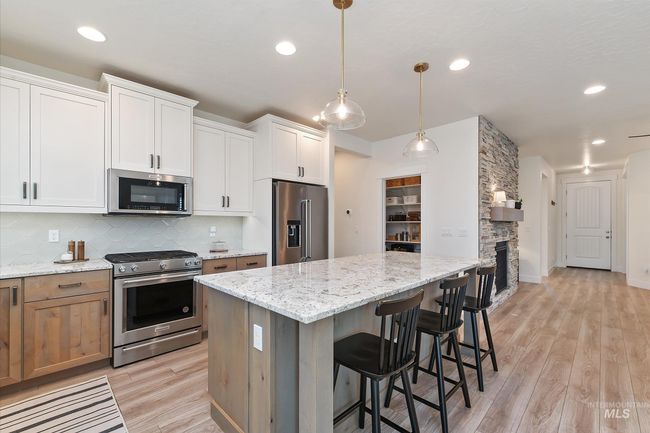 6009 W Riva Capri St, House other with 3 bedrooms, 2 bathrooms and 2 parking in Meridian ID | Image 13