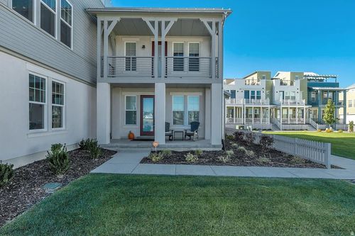 11207 Kestrel Rise Rd, South Jordan, UT, 84009-8154 | Card Image